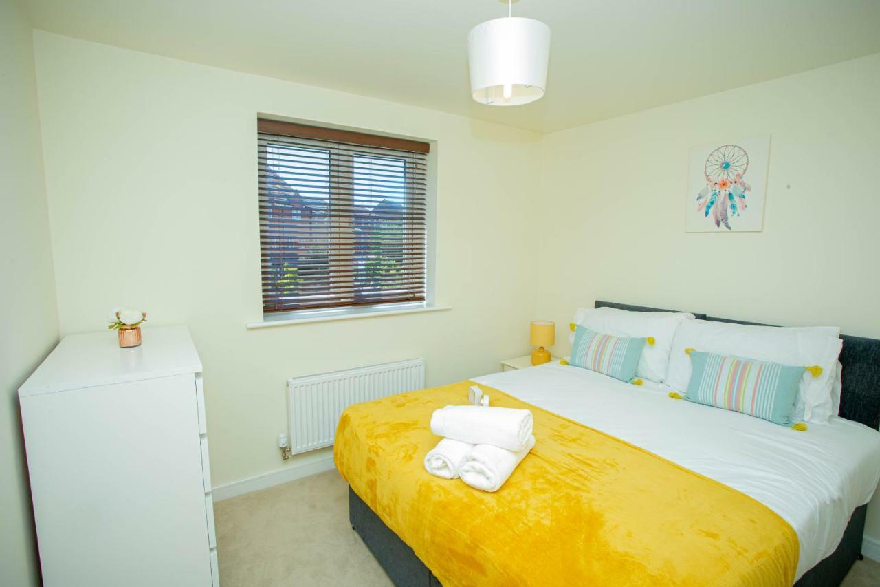 Lake View Apartment ノーザンプトン エクステリア 写真